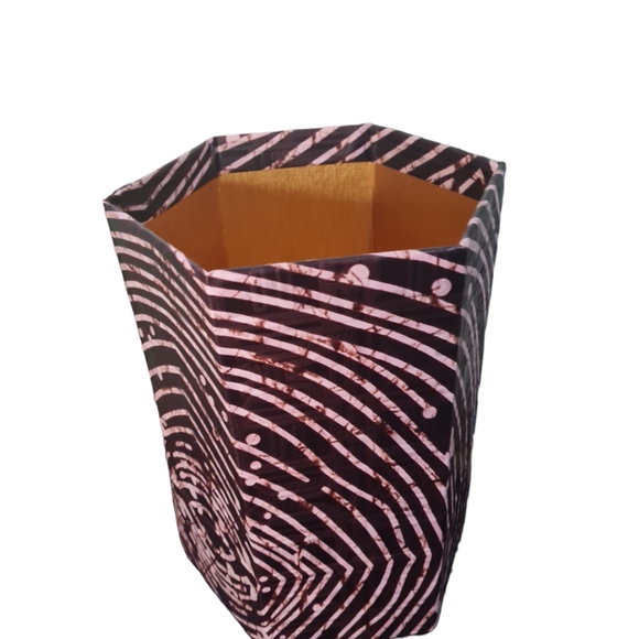 FOLDING TRASH CAN - Picture 3 of 3